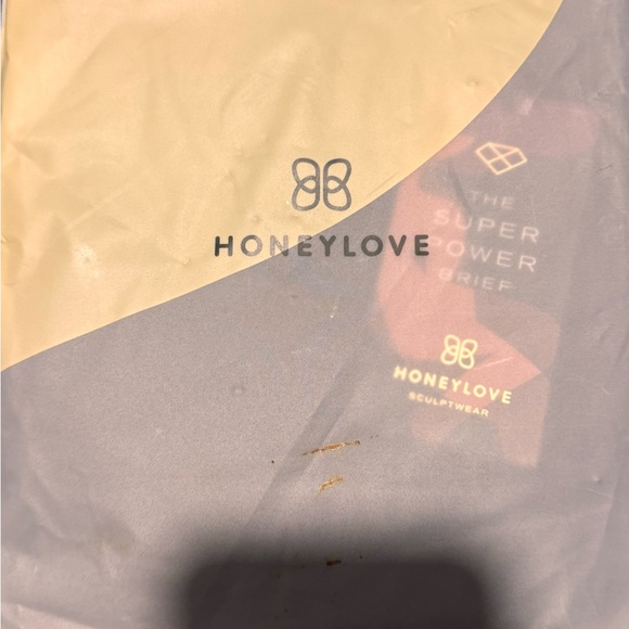 COPY -nude Shapewear Bodysuit with Sheer Panels and Structured Cups - Picture 12 of 16